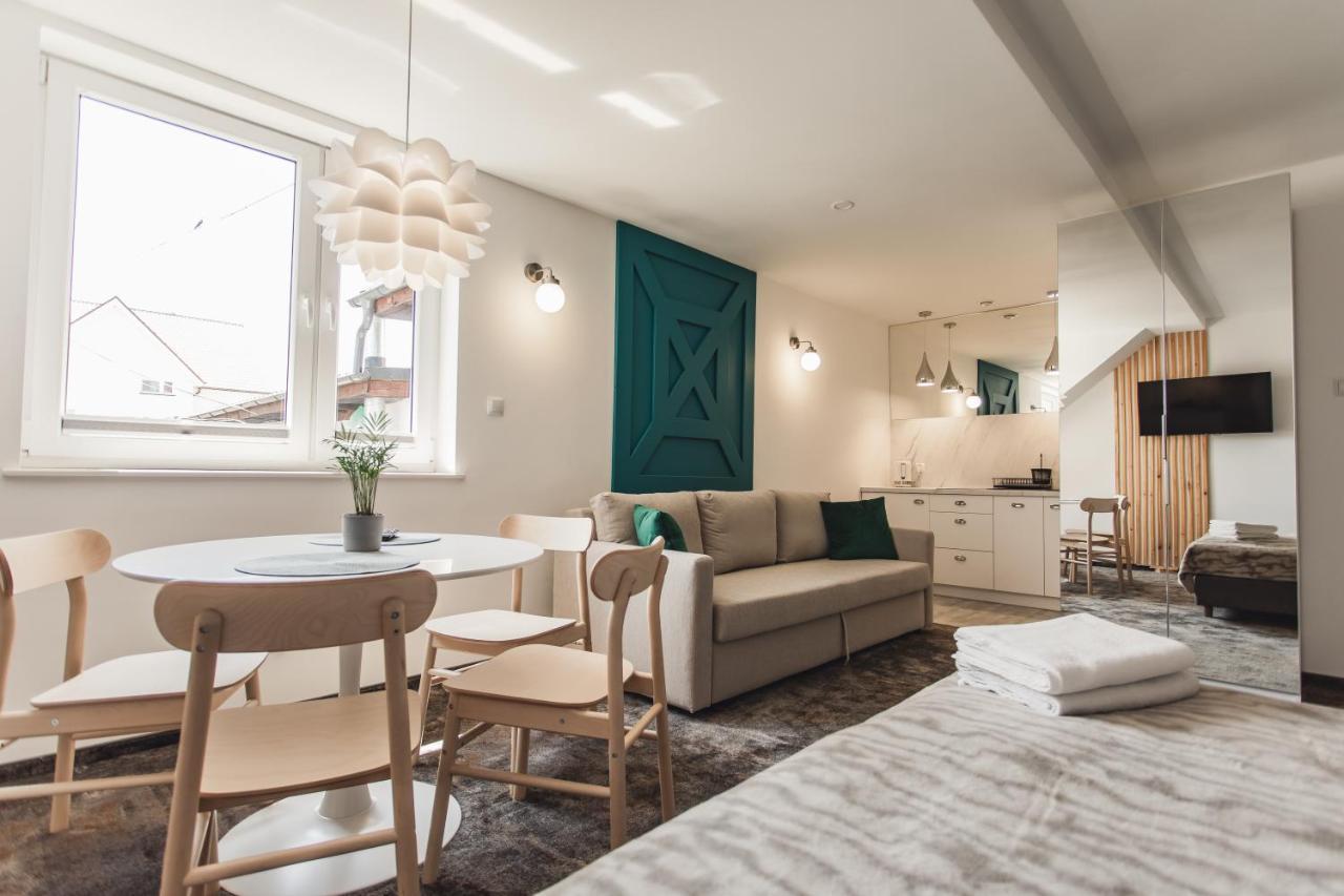 Livin Leba Hotel Buitenkant foto